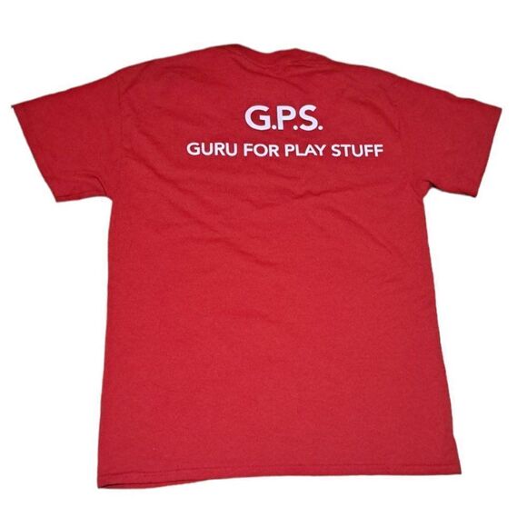 Toys RUs Employee Staff Uniform T Shirt GPS Guru for Play Stuff Men's Medium Red - Picture 4 of 7